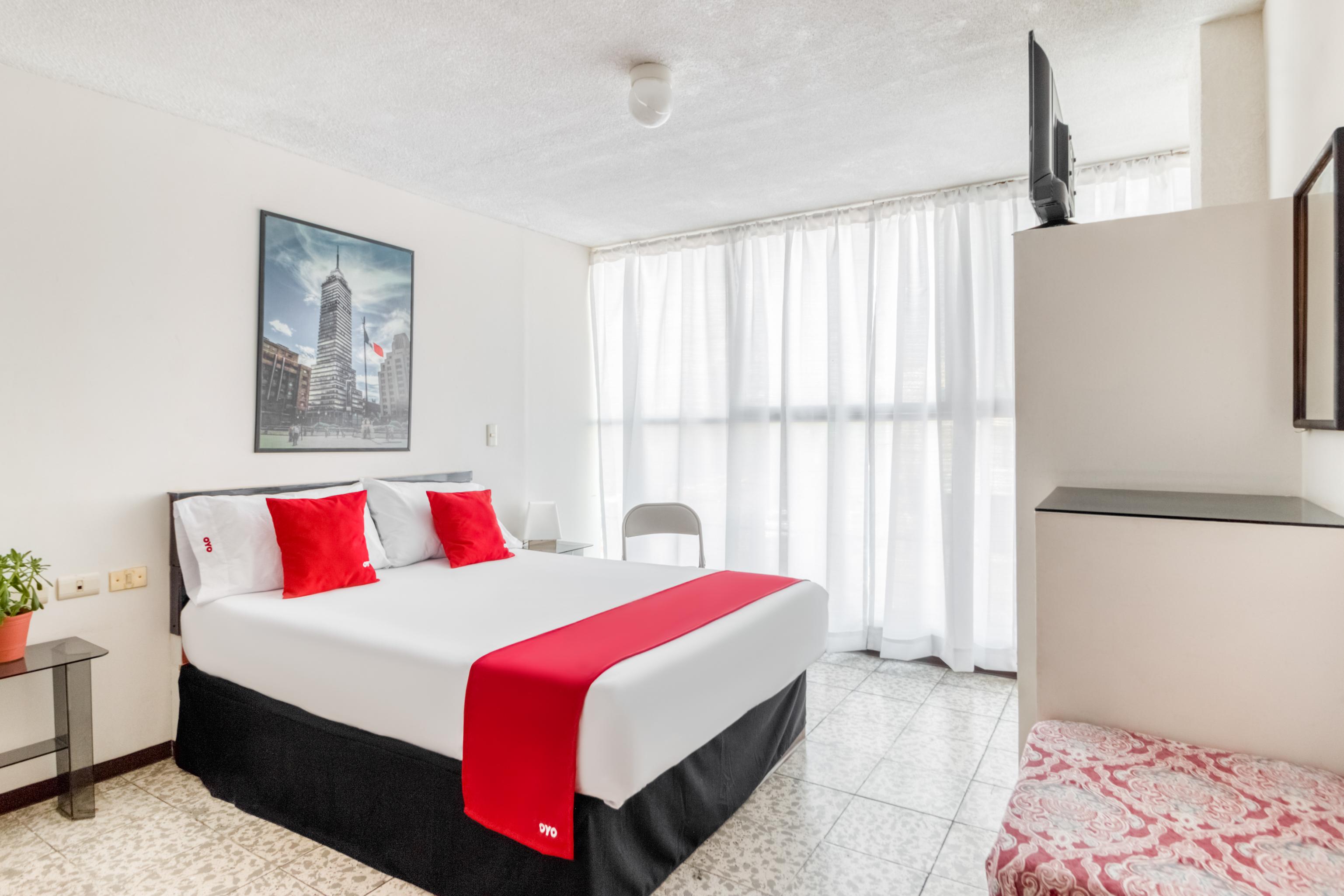Oyo Hotel Del Llanito, אגואסקליינטס מראה חיצוני תמונה