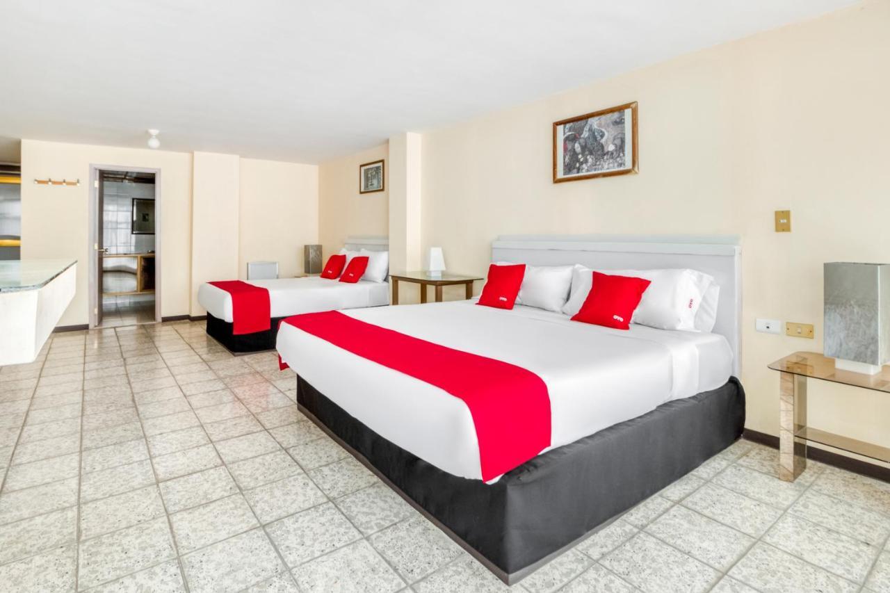 Oyo Hotel Del Llanito, אגואסקליינטס מראה חיצוני תמונה